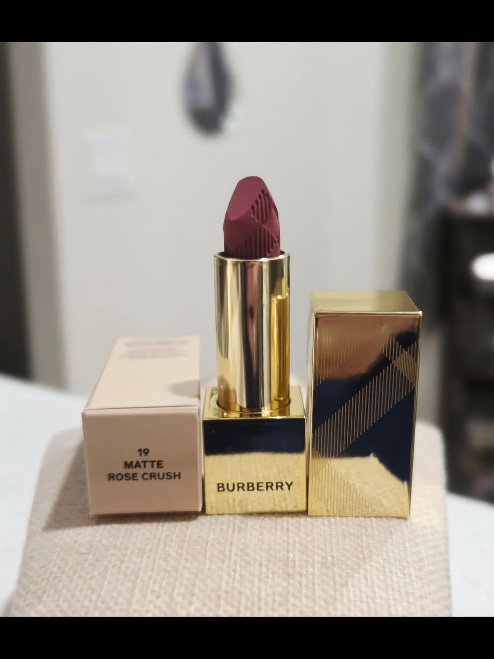 Burberry Matte Lipstick - Rose Crush 19 (Pink)
